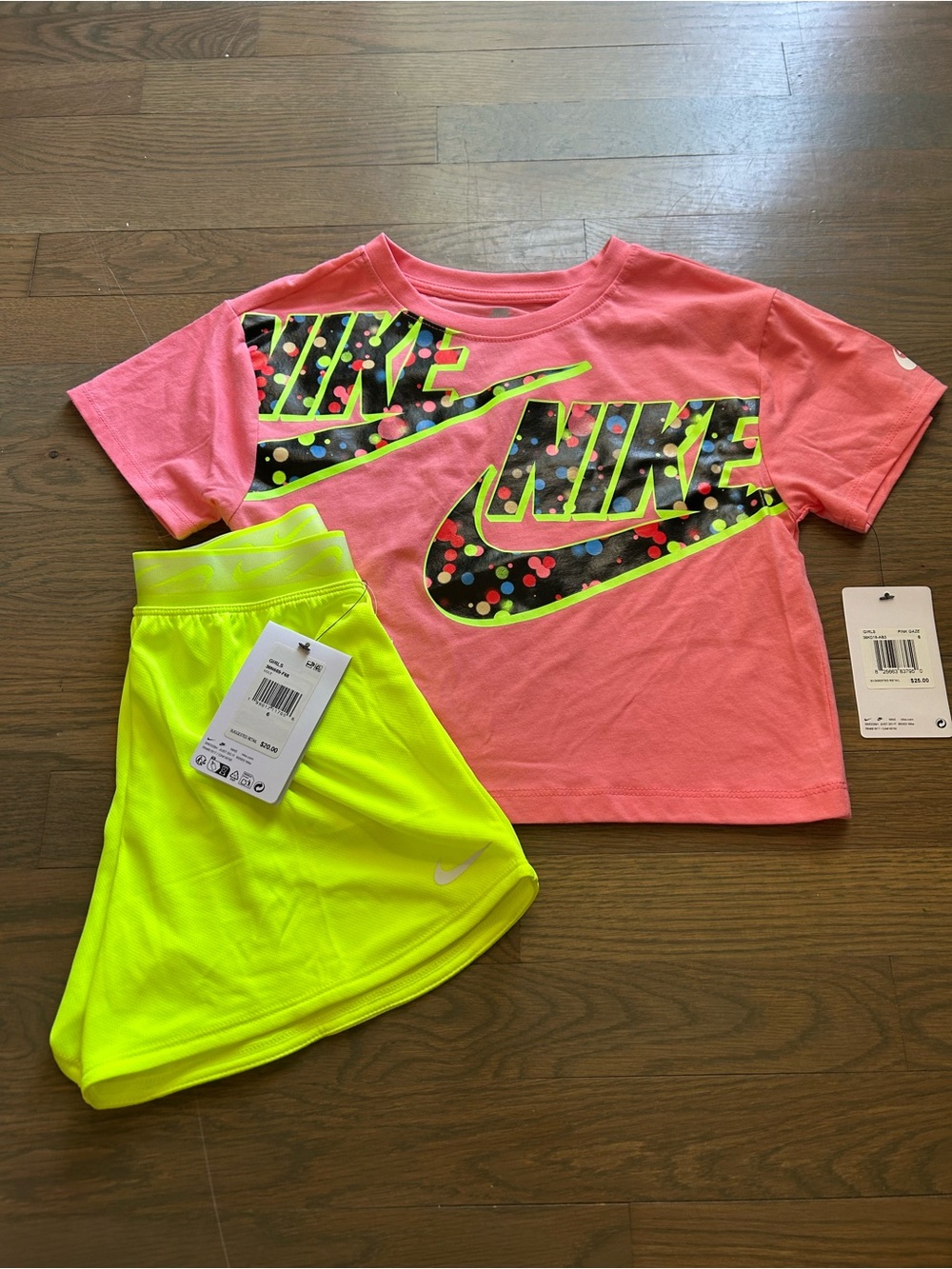NWT Nike Girls Set size 6